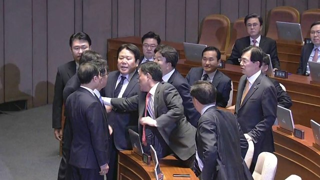 [현장영상] 나경원 교섭단체 연설 파행...고성 오간 국회 / YTN