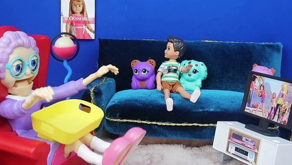 CİNGÖZ NİNENİN ALTIN ÇİLEĞİNİ TOMBİK AŞÇI YEDİ, KENOŞCAN YAKALADI BARBİE MARKET OYUN Bidünya Oyuncak