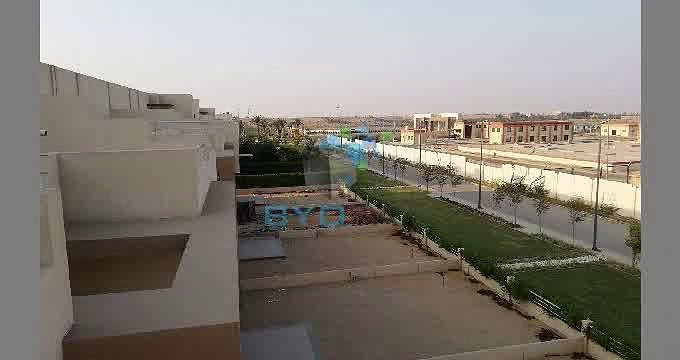 Townhouse for sale in Grand Heights Immediate delivery fully finished