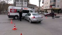 Aksaray'da servis minibüsü ile otomobil çarpıştı