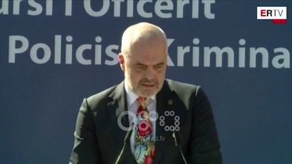 Ora News - Reforma në polici: Të rinjtë do zëvendësojnë të moshuarit