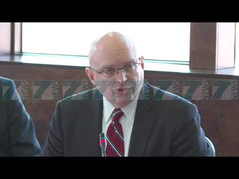 REEKER «TE HIQET TAKSA, PO DEMTOHEN MARREDHENIET SHBA-KOSOVE» - News, Lajme - Kanali 7