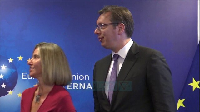 Reeker: Taksa rrezikon marrëdhëniet SHBA-Kosovë - News, Lajme - Vizion Plus