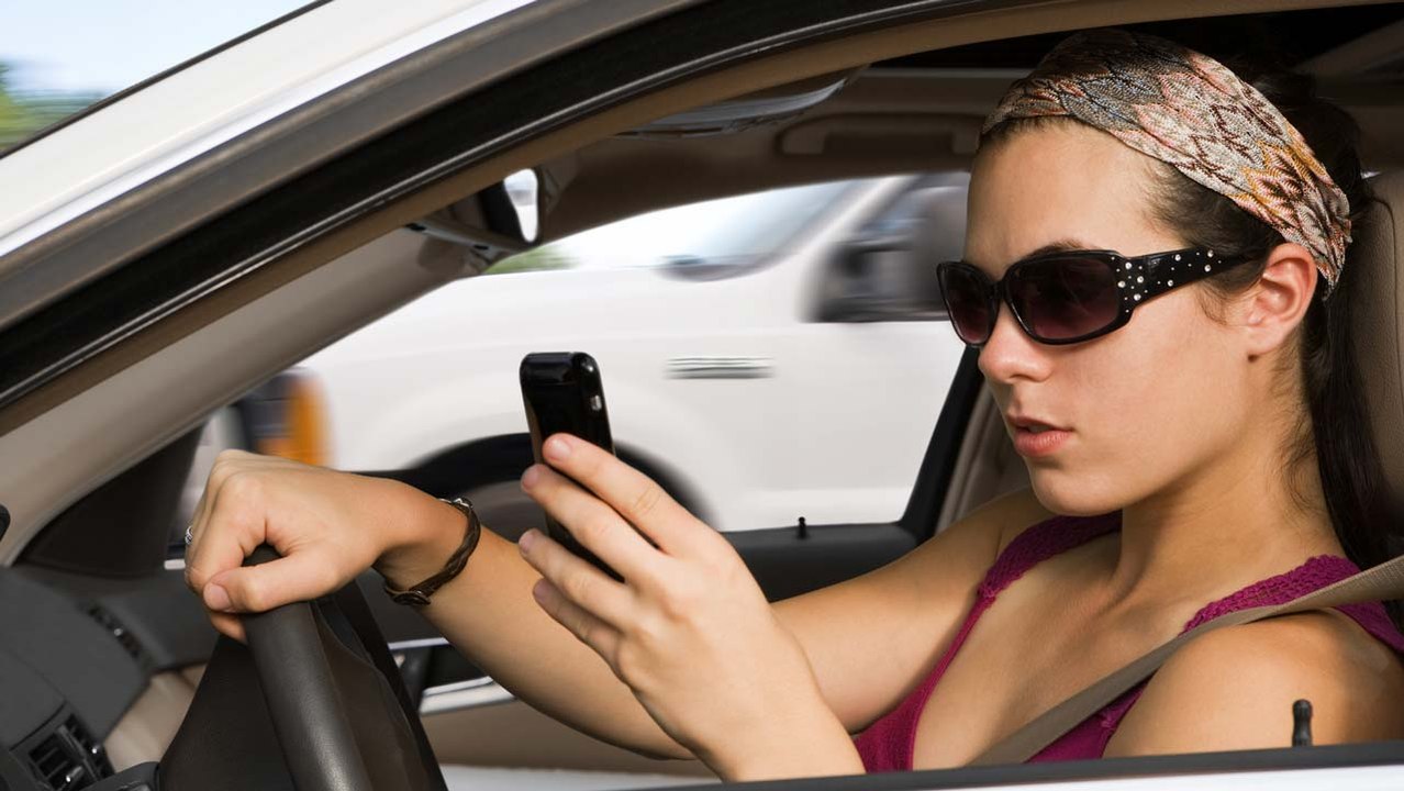 Darum sind Millennials schlechte Autofahrer