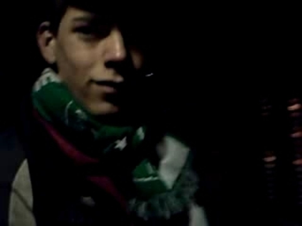 N£m'$ joue avec la corne de brume