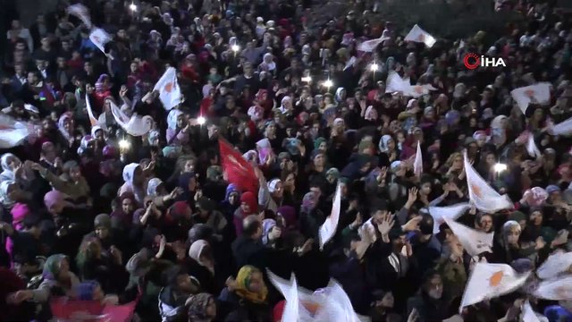 - Fatma Şahin’e Vatan mahallesinde miting gibi karşılama