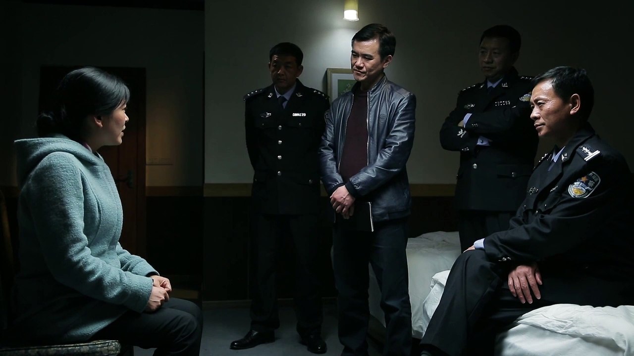 Aufdecken der Wahrheit der Religionspolitik der KPCh, die von ihrer Verfassung getarnt wird