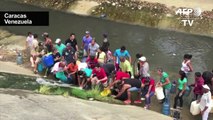 La ruée vers l'eau au Venezuela, victime d'une panne de courant