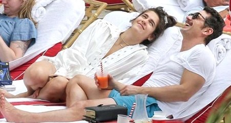 Hollywood yıldızı James Franco 15 Yaş Küçük Sevgilisini Öpmelere Doyamadı