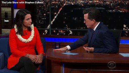 下载视频: Stephen Colbert Grills Democrat Tulsi Gabbard On Meeting With Bashar al-Assad