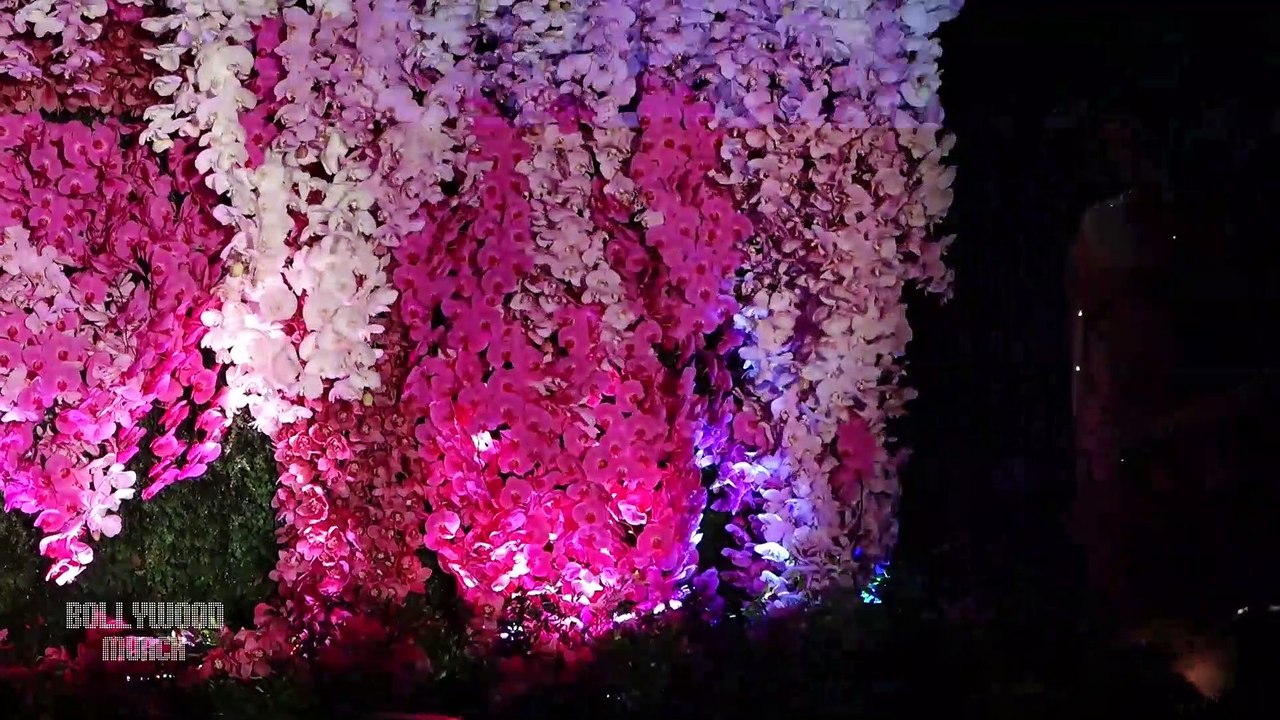 Amitabh Bachchan & Shweta bachchan At Akash Ambani & Shloka Ambani's Grand Reception Party