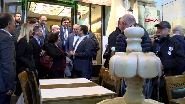 Ekrem Imamoğlu Kapalı Carşı Esnafını Ziyaret Etti