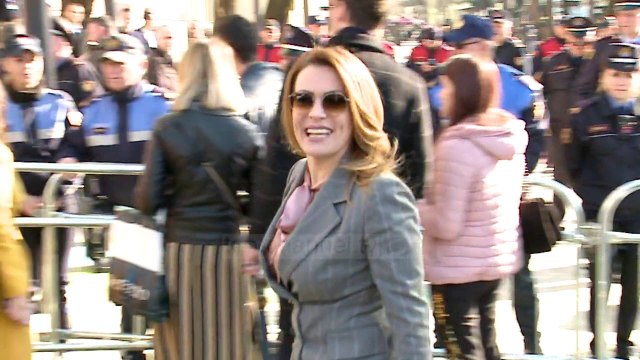 Pa Koment - Kuvend, betohen 4 deputetët e rinj të LSI-së - Top Channel Albania - News - Lajme