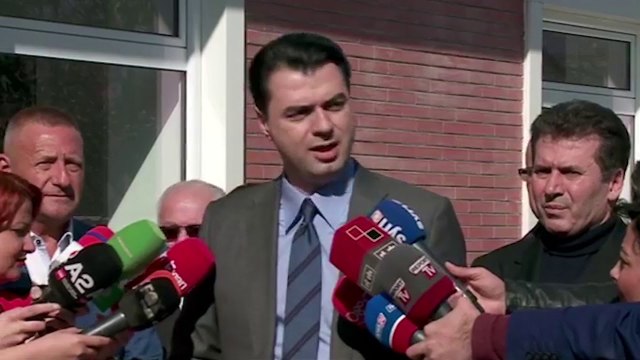 PROTESTA, BASHA MAKINERIA E RAMËS ËSHTË SHKËRMOQUR, BETEJA DO VAZHDOJË ÇDO DITË