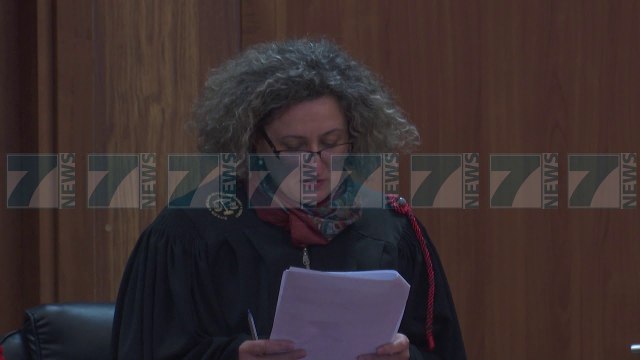 36 VJET BURG PER TRAFIKANTET E 2.5 TONE KANABIS SATIVA NE ITALI - News, Lajme - Kanali 7