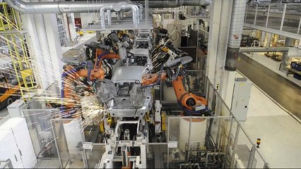 VW: Στροφή στην ηλεκτροκίνηση και περικοπή θέσεων εργασίας