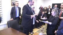 Adalet Bakanı Gül'e Sürpriz Doğum Günü Kutlaması
