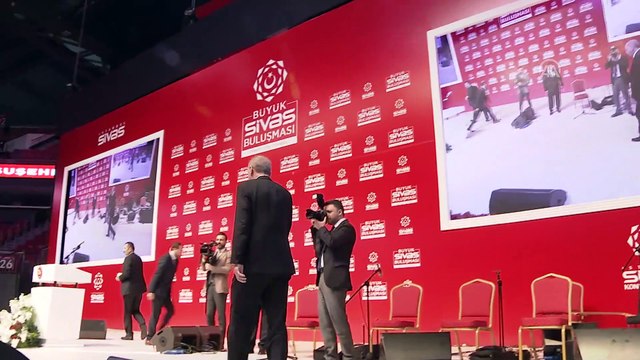 Erdoğan: 'Muhalefet sabah akşam bir başka anket firmasıyla seçim falı açarken, biz haftanın 7 günü sahadayız' - İSTANBUL