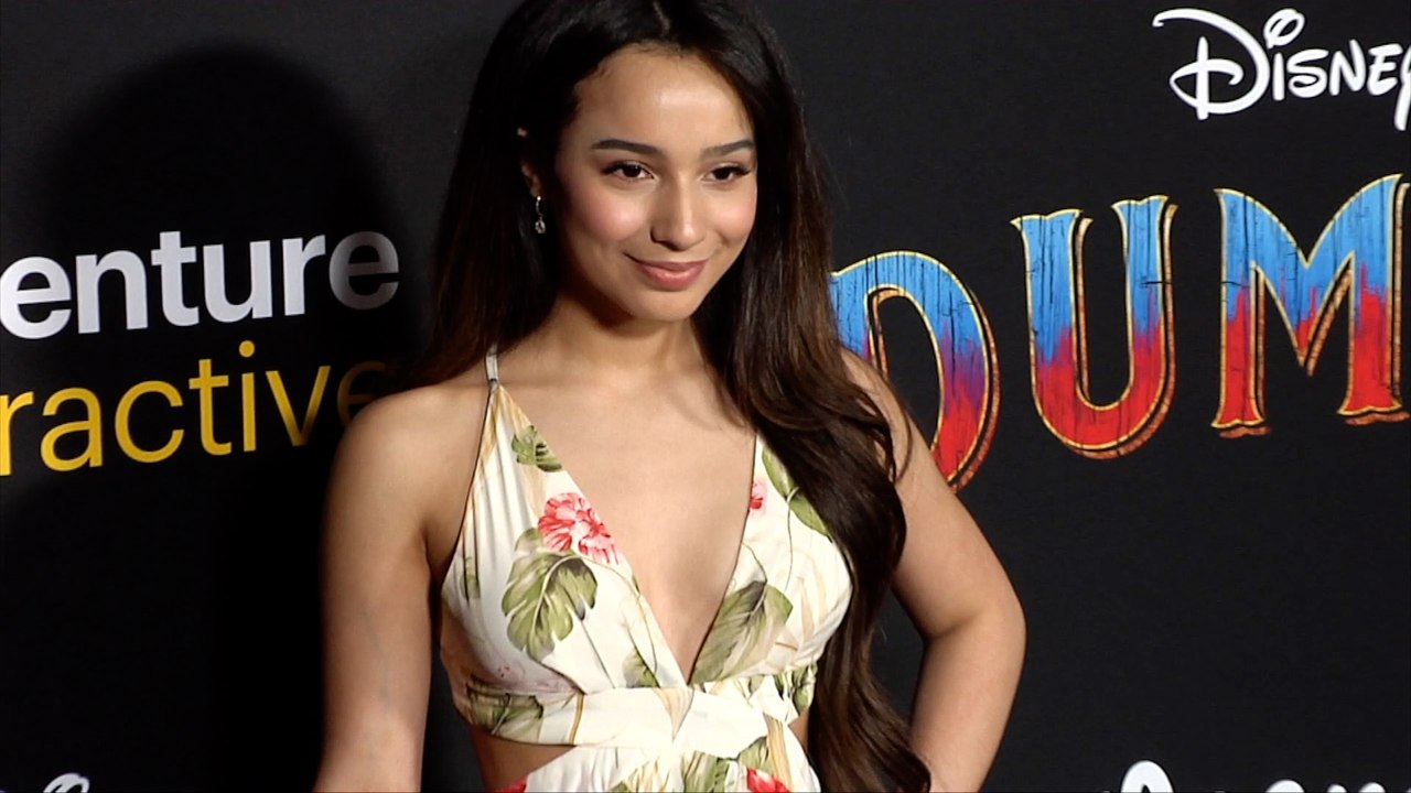 Angelic "Dumbo" World Premiere Red Carpet