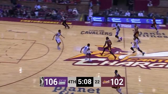 JaCorey Williams Posts 24 points & 10 rebounds vs. Stockton Kings