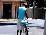 bebado e bicicleta não combina