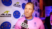 MS Dhoni helps Virat Kohli when Match Pressure is on, States Shane Warne | वनइंडिया हिंदी