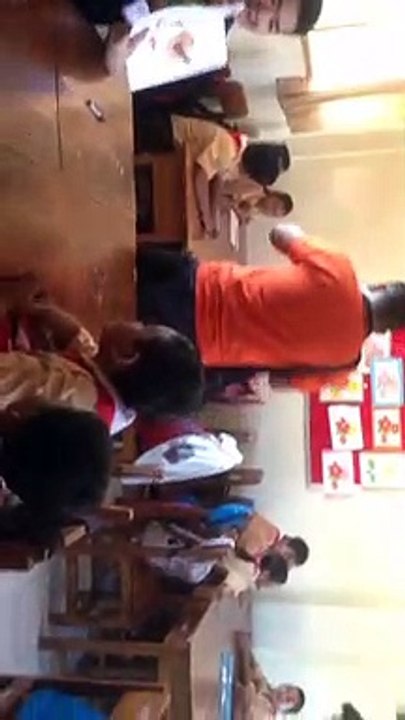Teaching in SDN 02, Bali