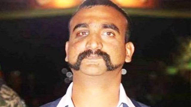 IAF Pilot Abhinandan Varthaman की Photos के इस्तेमाल पर Election Commission का Ban | वनइंडिया हिंदी