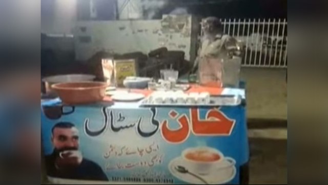 Abhinandan Varthman का दीवाना हुआ Pakistan ,इस जगह लगाई Abhinandan की Photo | वनइंडिया हिंदी