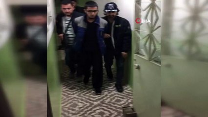 İzmir'de DEAŞ şüphelisi 8 kişi yakalandı