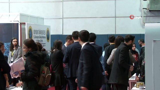 12’incisi düzenlenen ‘Kariyer Günleri’ öğrencilere iş imkanı sunuyor