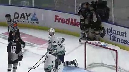 Highlights: Giants (5) at Thunderbirds (1)