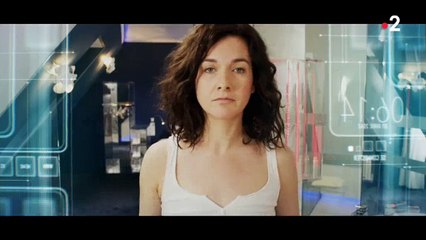 Et si c'était devenu ringard de s'épiler ? Des femmes et des stars se battent pour les poils ! Regardez