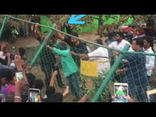 ரசிகர்களை காப்பாற்றிய விஜய்.. வைரலாகும் வீடியோ