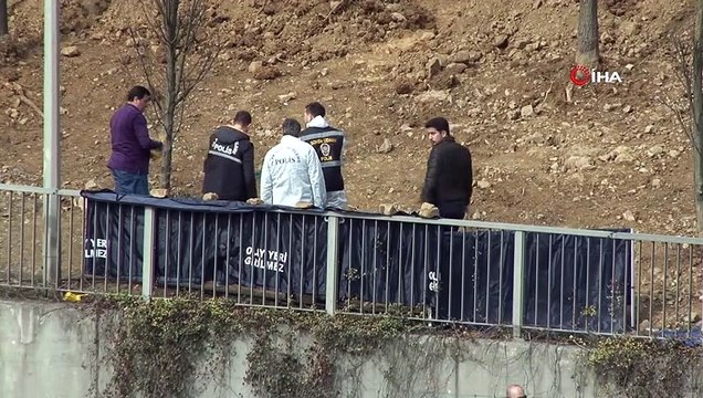 Seyrantepe TEM otoyolu kenarında incelenen şüpheli paketten el yapımı patlayıcı ve bomba düzenekleri çıktı