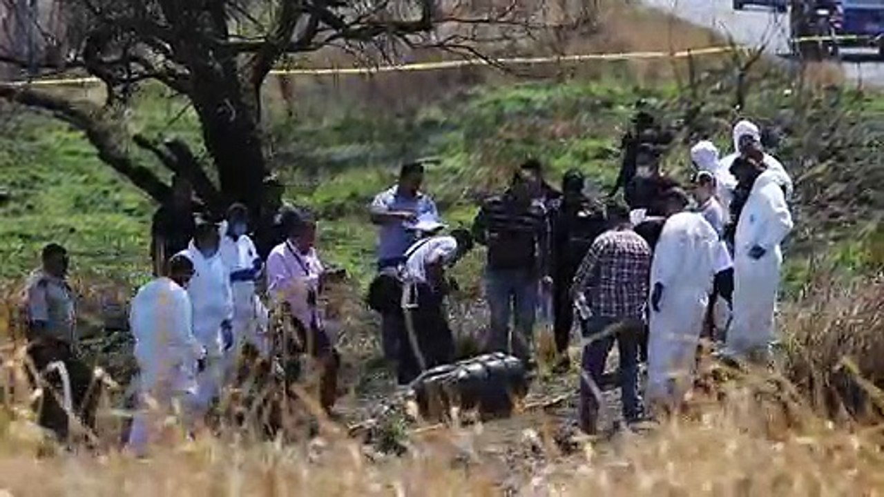 Hallan 19 bolsas con restos humanos en México