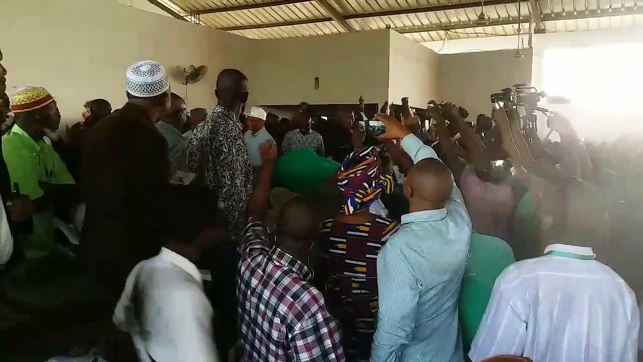 Forte mobilisation au siège de l'Union des forces démocratiques de Guinée (UFDG)
