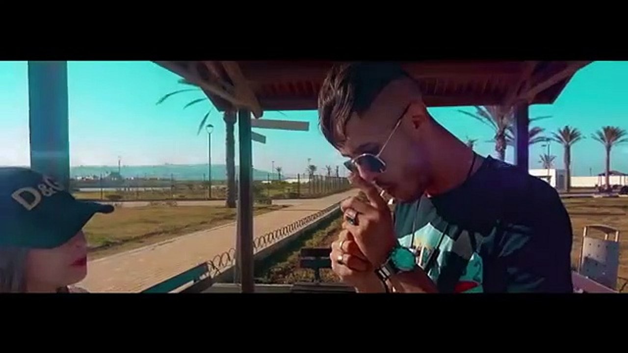 [ Rap Algérien ] DS - Pourquoi - كليب وسط المظهارات الجزائر 2019