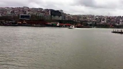 Sütlüce sahilde yelkenli tekne alabora oldu (2) - İSTANBUL