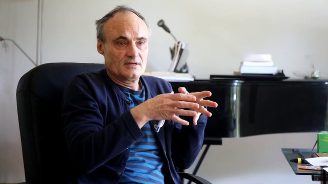 Philippe Val vient de publier un roman autobiographique « Tu finiras clochard comme ton Zola »