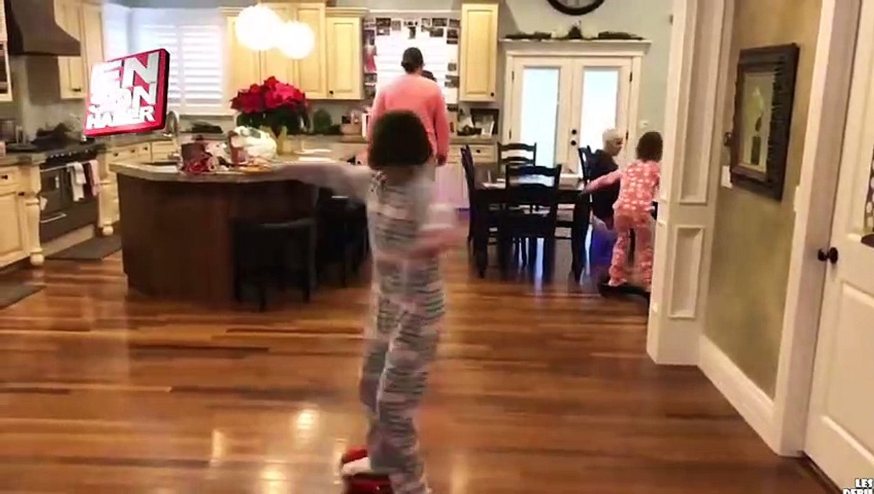 Hoverboarda bindiğine pişman olan kız
