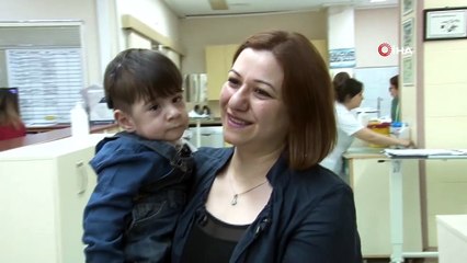 Demir Bebek Hayata Tutundu