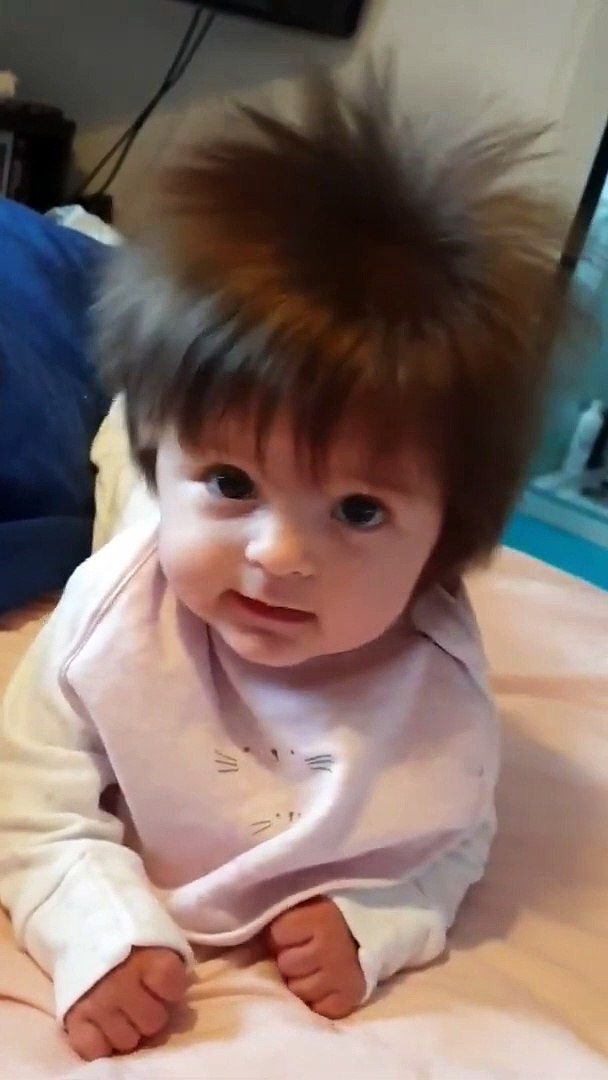 La Coupe De Cheveux De Ce Bebe Est Enorme Video Dailymotion