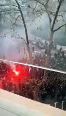 Tifozët e Barcelonës dhe Lyonit