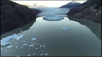 Au Chili, deux morceaux du glacier Grey se séparent à quelques semaines d'intervalle