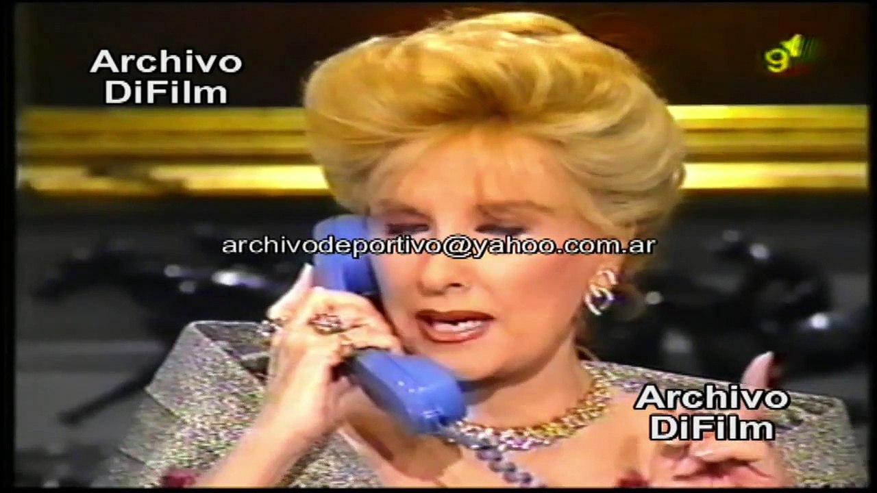 Tensa charla entre Mirtha Legrand y Raúl Castells por Agresión a Aldo Rico - DiFilm (1994)