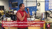 Man receives applause as he sings national anthem inside a Wal-Mart | Rare News