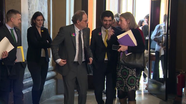Torra mantiene el lazo amarillo en la Generalitat