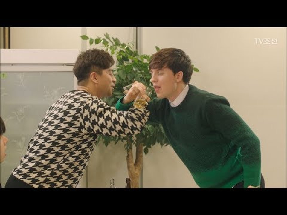 러브샷까지! 권오중♥줄리안 소울메이트를 만났다! [너의 등짝에 스매싱 23회] 201...