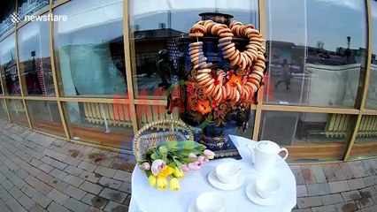 Cover yourself in coke and climb a pole: Celebrating 'Maslenitsa' in Siberia